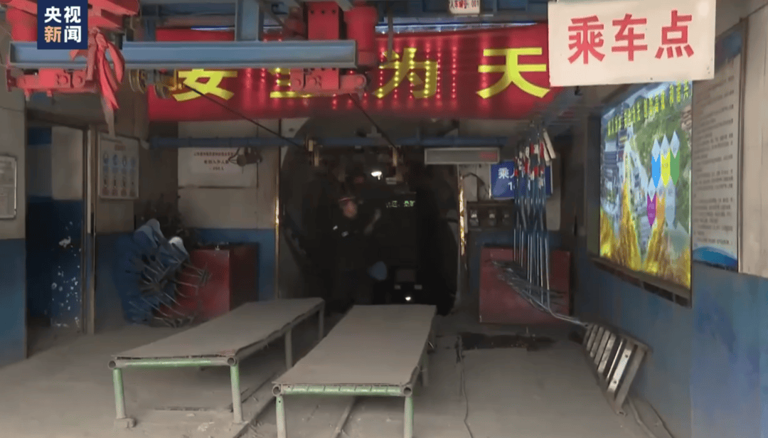 山西爆炸煤矿部分矿工没带定位卡，伤亡多原因披露：瓦斯爆炸冲击波非常可怕，还会导致石头掉落、高温，氧气减少，产生有毒有害气体