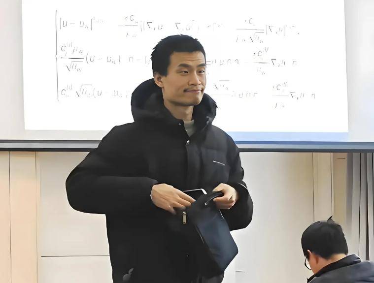 韦东奕获奖仅1天炸出一堆“牛鬼蛇神”难怪央视曾发文批评