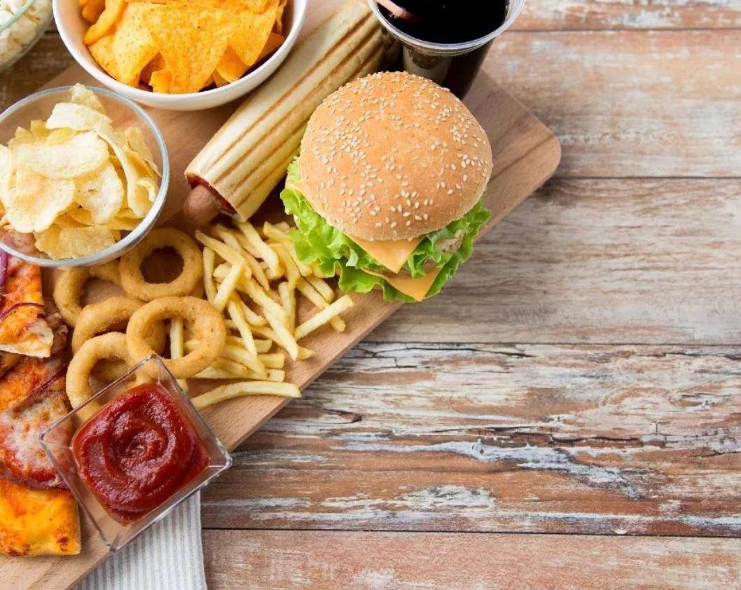 原创            男子因钾过低不幸离世！医生提醒：平时一定要多吃这几种食物