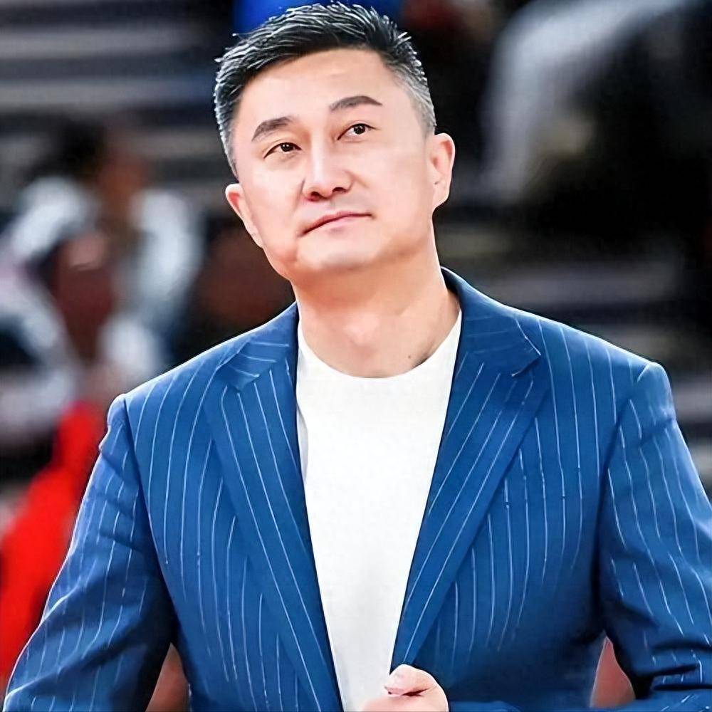 CBA格局大洗牌：杜锋卸任宏远、庞峥麟扶正、首钢八位数吃回头草