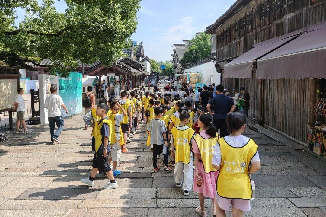 春泥计划｜嗨逛书展、竹编风铃！风雅研学夏令营，够精彩！
