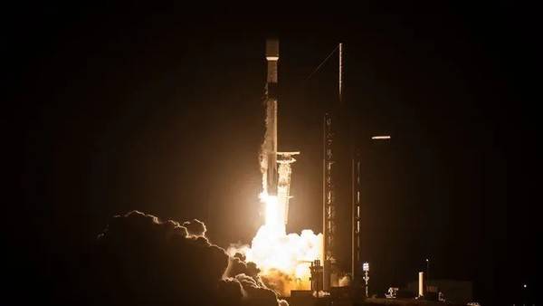 SpaceX火箭残骸撞击月球 多个月球轨道器搜寻撞击点