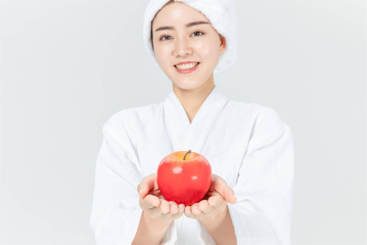 女子在杭州千和170万整歪鼻子？央视曾曝