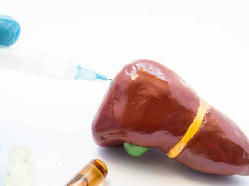 原创            肝病不能吃花生？医生忠告：想要肝功正常，这几种东西趁早远离！