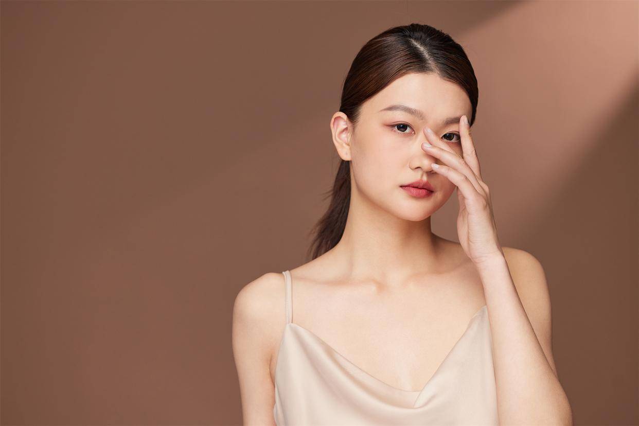 冲着千万网红去整容遭遇关门 张林超的医美生意