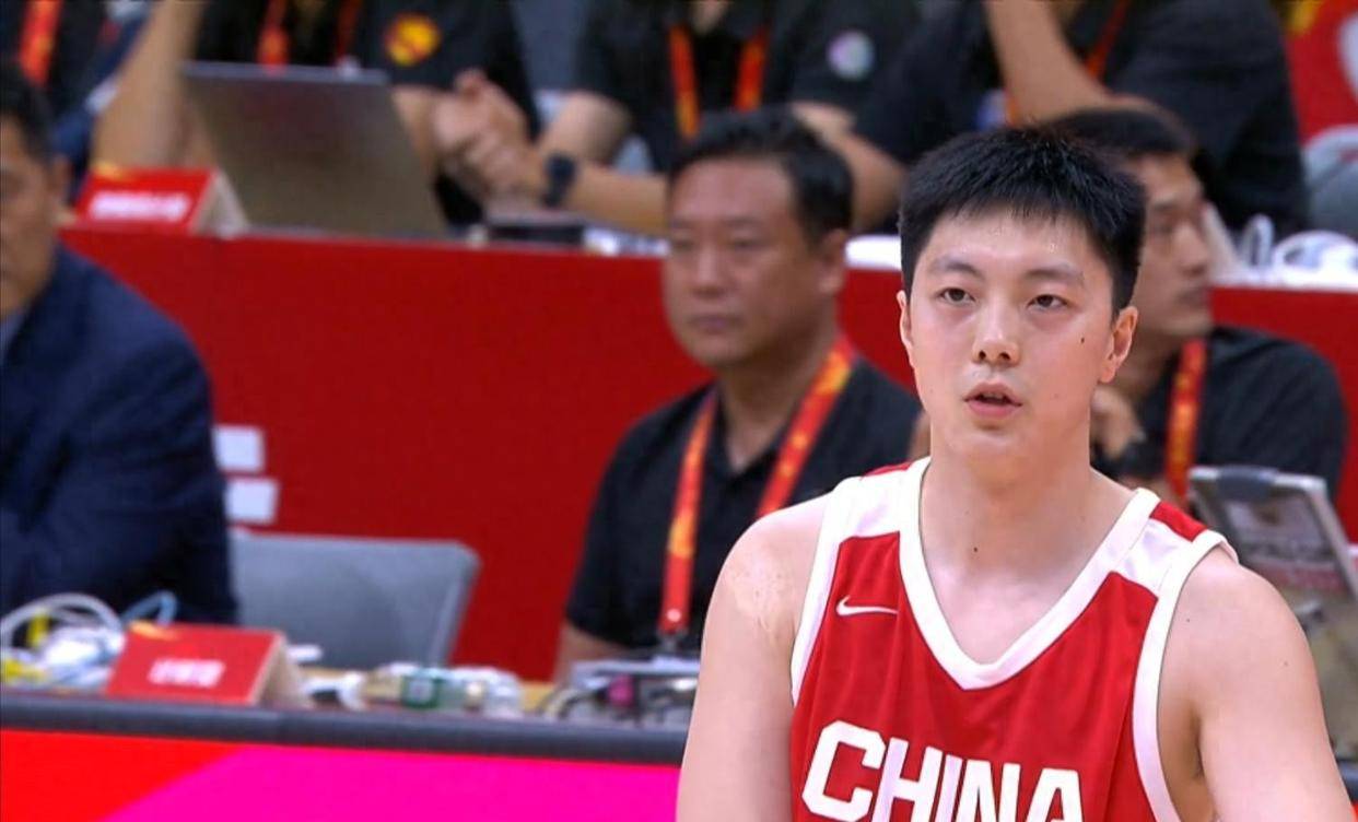中国男篮12人名单出炉！阵容仅一人调整，对手前NBA球员缺战