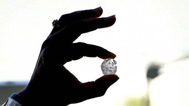 不灭的钻石“神话”是如何破灭的