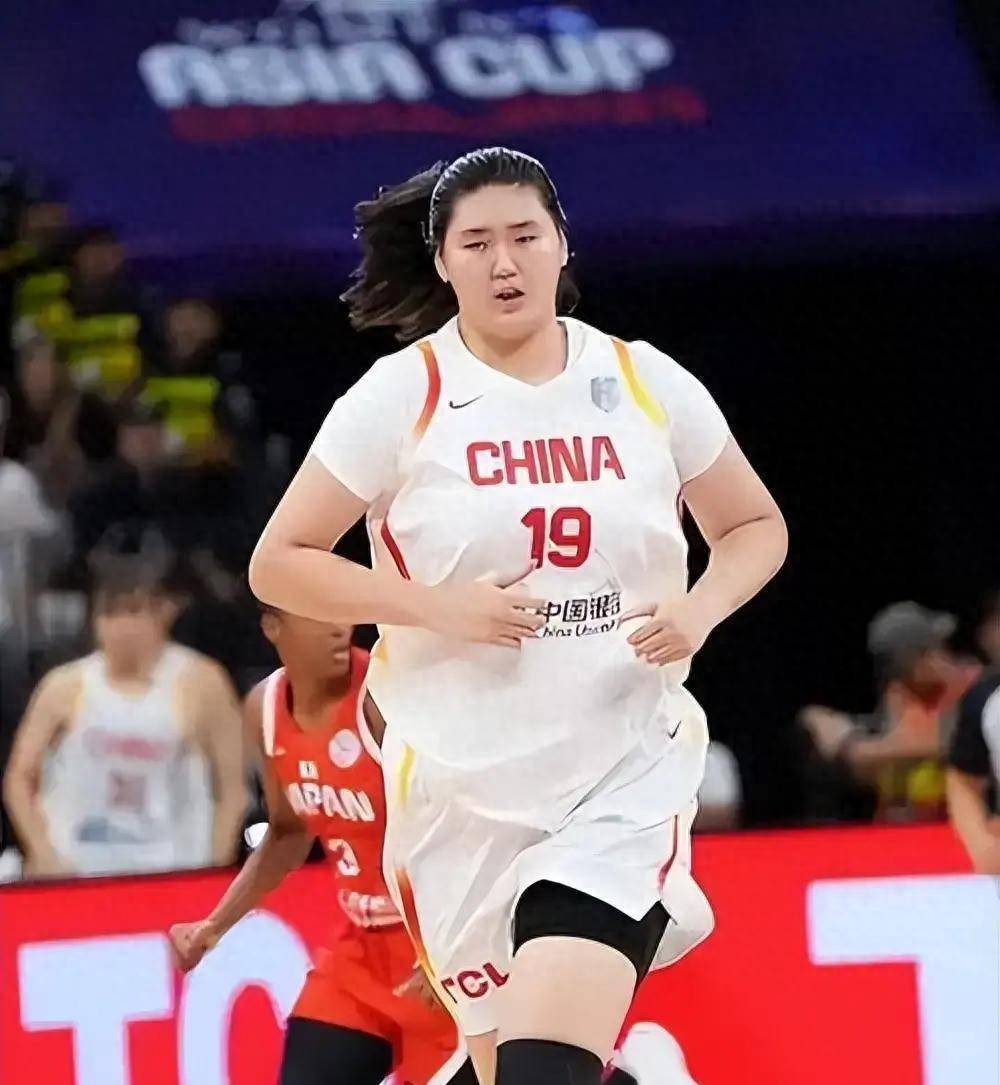 太惊喜！波多黎各主帅大赞中国女篮一队员，当场邀请加盟自家队伍