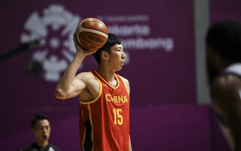 因为没参加夏训落选,你没看错,这就是郭士强不用周琦全部原因