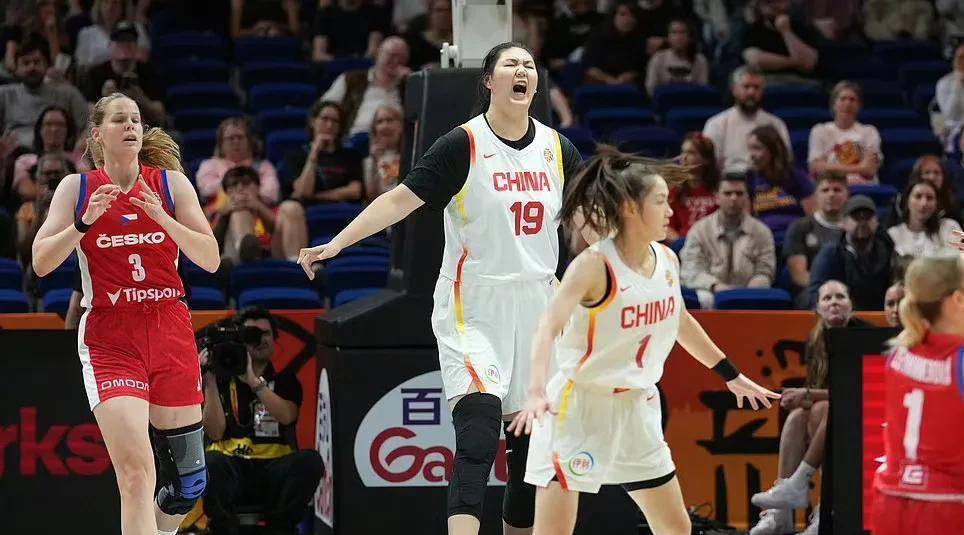 亚运会疯狂一夜！女篮八强全部出炉，中日韩全头名出线，中国女篮淘汰赛对手实力强