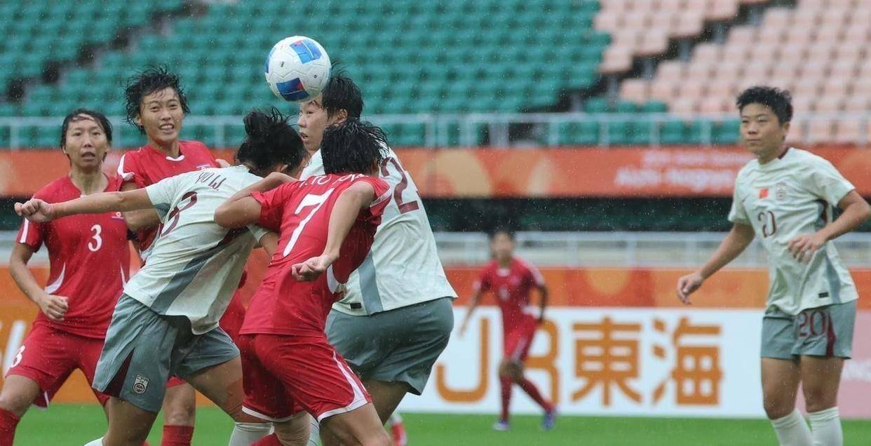 中国女足 vs 韦尔瓦女足