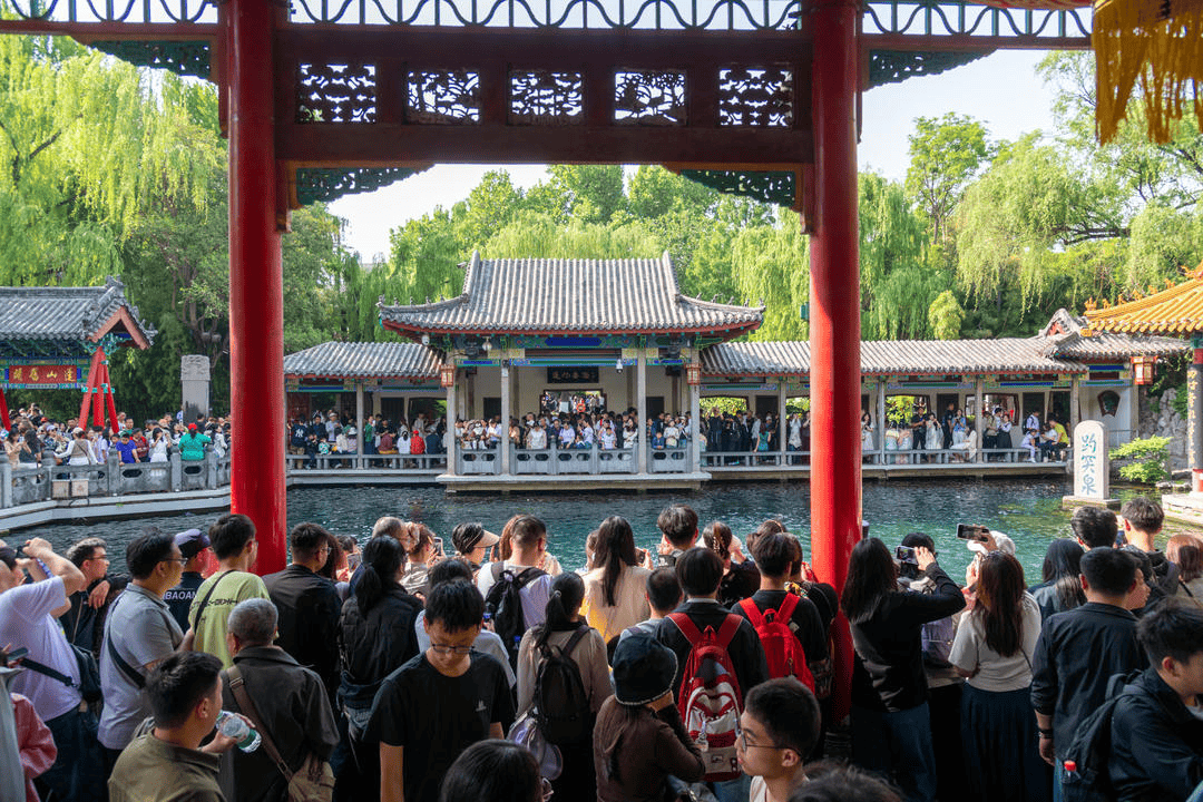 凭什么C位出道?济南泉城一句必须有我,狠
