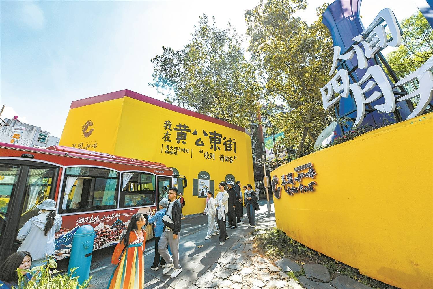 半部昆明史！翠湖国庆爆火，这才是春城的顶