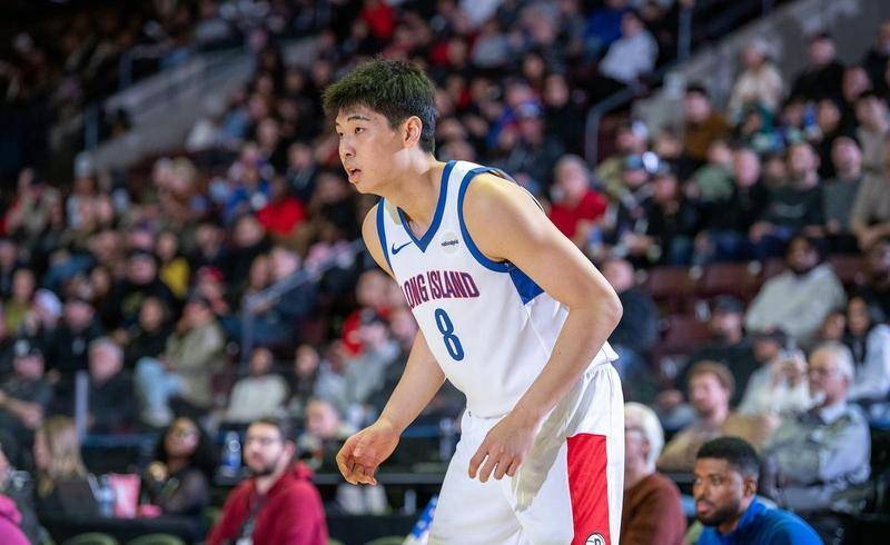 CCTV5直播！后杜锋时代，广东男篮迎首秀，多名新人上位，26岁徐杰有望成核心