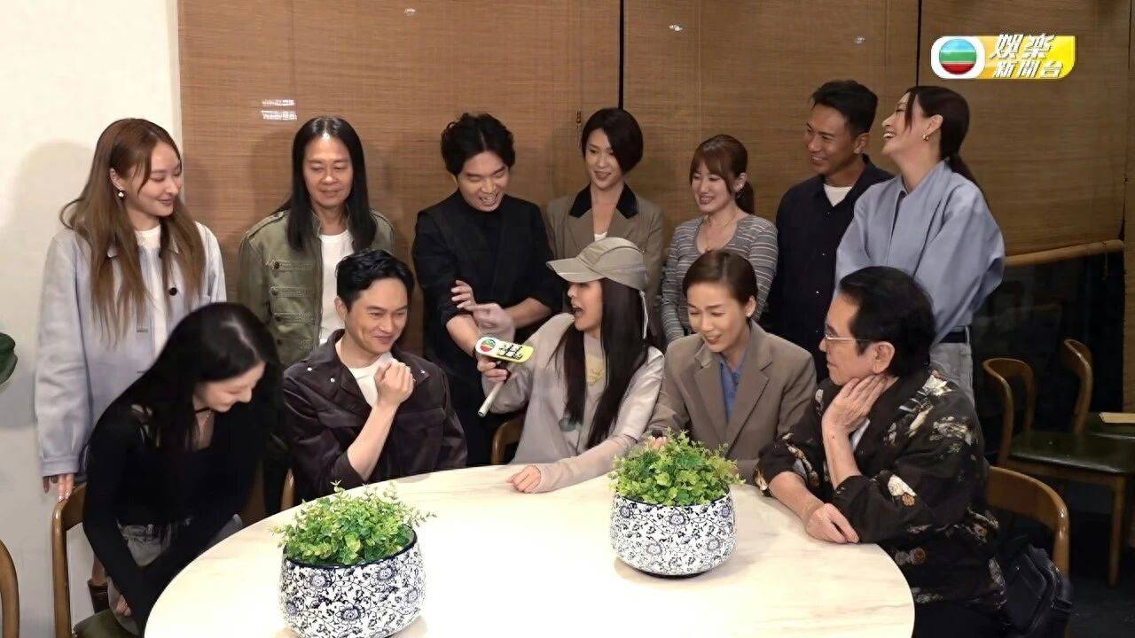 TVB当家花旦看剧突然“爆粗”，大骂渣男，张智霖当场提醒封面图