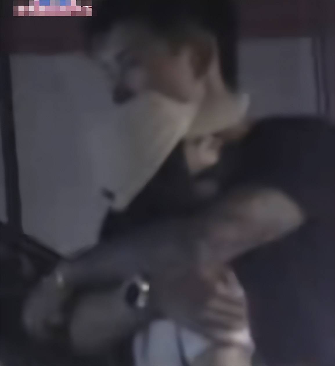 吴谨言小腹隆起疑似怀二胎