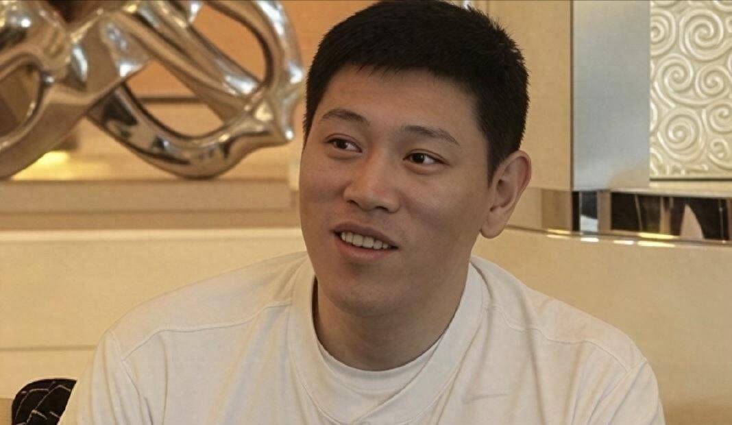 55岁篮球名宿在美国病逝，场均只有1.6分，却签下易建联、建起耐高，兄长也是前国手